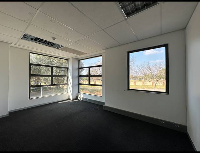 326M² OFFICE TO LET IN ECO PARK ESTATE